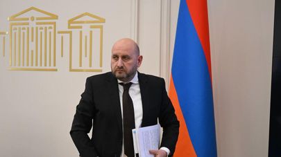 Председатель Центрального Банка Мартин Галстян во время заседания постоянных комиссий НС по обсуждению госбюджета 2026 (27 октября 2025). Еревaн