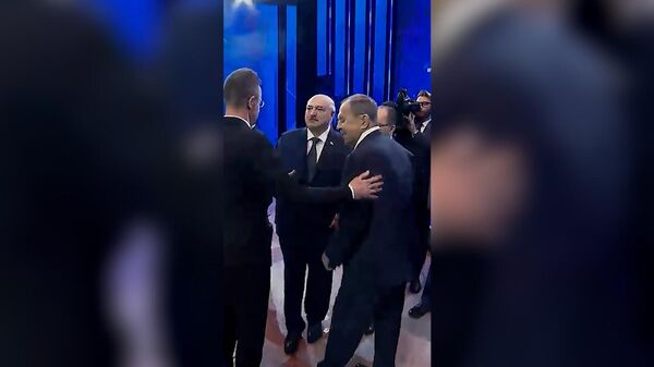 Лукашенко пошутил, что всегда спорит с Лавровым - Sputnik Армения