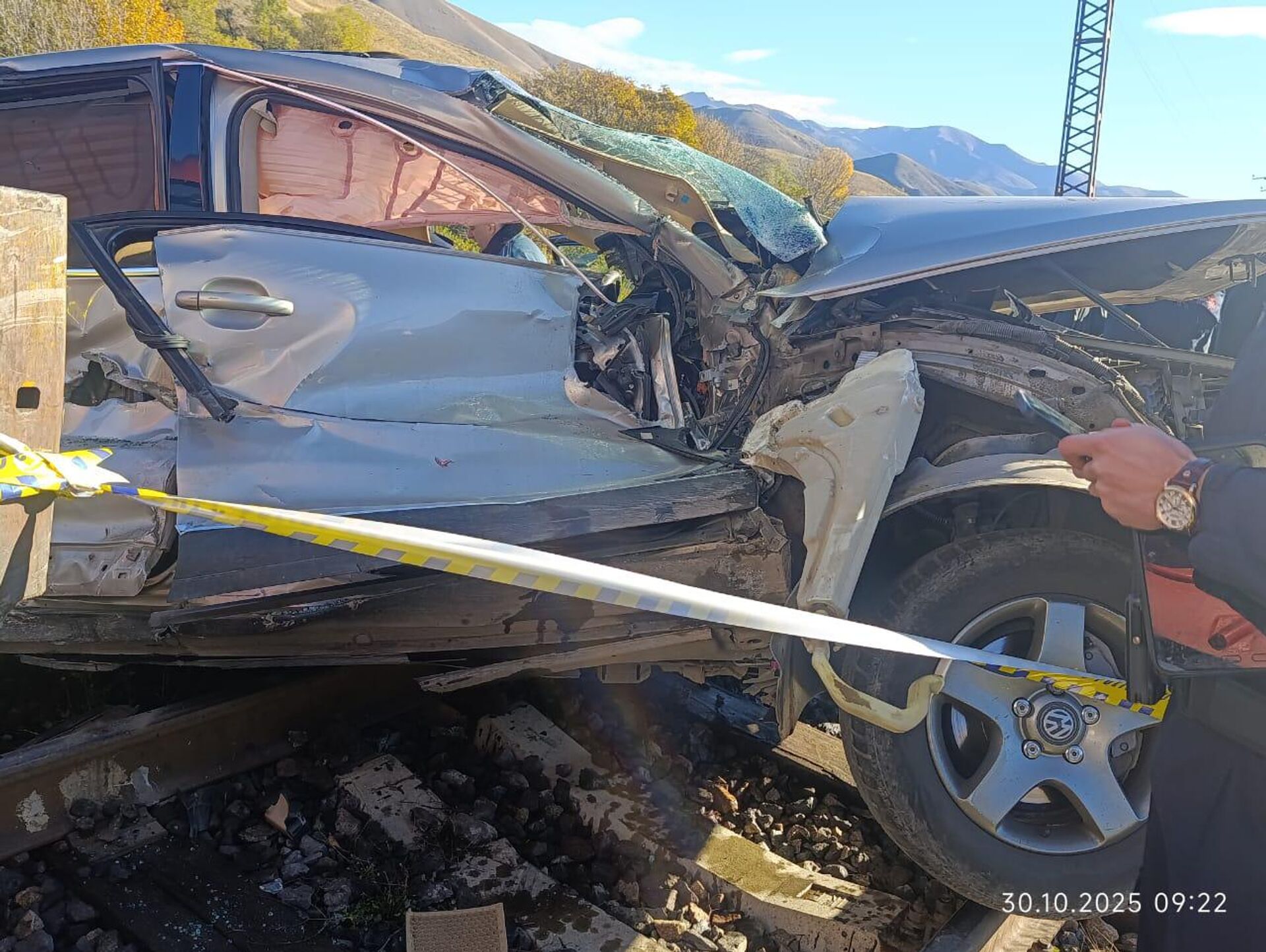 Дорожно-транспортное происшествие с участием поезда на перегоне Спитак-Арчут (30 октября 2025). Лори - Sputnik Армения, 1920, 30.10.2025