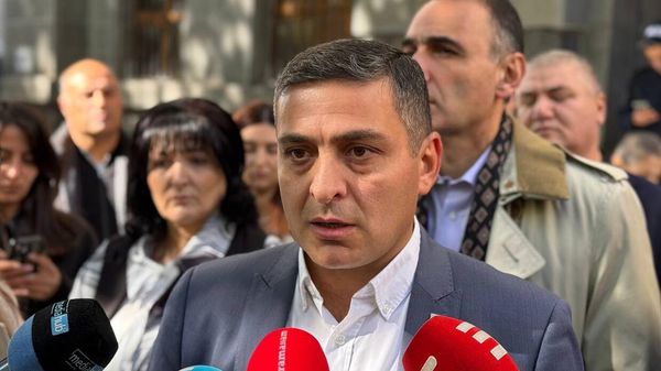 Объединение Айакве представляет сообщение Генеральной прокуратуре о преступлении в связи с организацией незаконного ритуала в Ованнаванк (31 октября 2025). Еревaн - Sputnik Армения
