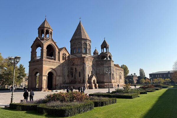 Эчмиадзинский кафедральный собор - Sputnik Армения