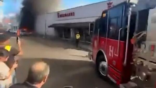 Пожар в магазине сети Waldo's в Эрмосильо, Мексика - Sputnik Армения