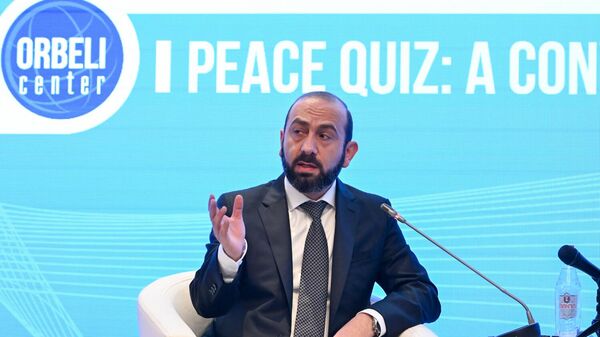 Министр иностранных дел Арарат Мирзоян на ежегодном международном мероприятии Форум Орбели: построение мира и многостороннего сотрудничества (5 ноября 2025). Еревaн Министр иностранных дел Арарат Мирзоян на ежегодном международном мероприятии Форум Орбели: построение мира и многостороннего сотрудничества (5 ноября 2025). Еревaн - Sputnik Армения