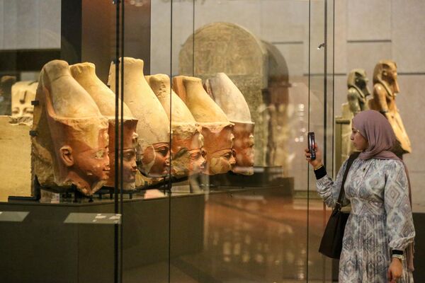 Экспонаты Большого Египетского музея  - Sputnik Армения