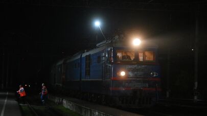 Первая партия российской пшеницы, прибывшей по железной дороге через Азербайджан, на станции Айрум (6 ноября 2025). Лори