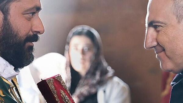 Премьер-министр Никол Пашинян во время воскресной литургии в церкви Святой Богородицы (9 ноября 2025). Талин - Sputnik Армения