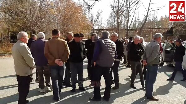 Բողոքի ակցիա Հրազդանի ցեմենտի գործարանում - Sputnik Արմենիա