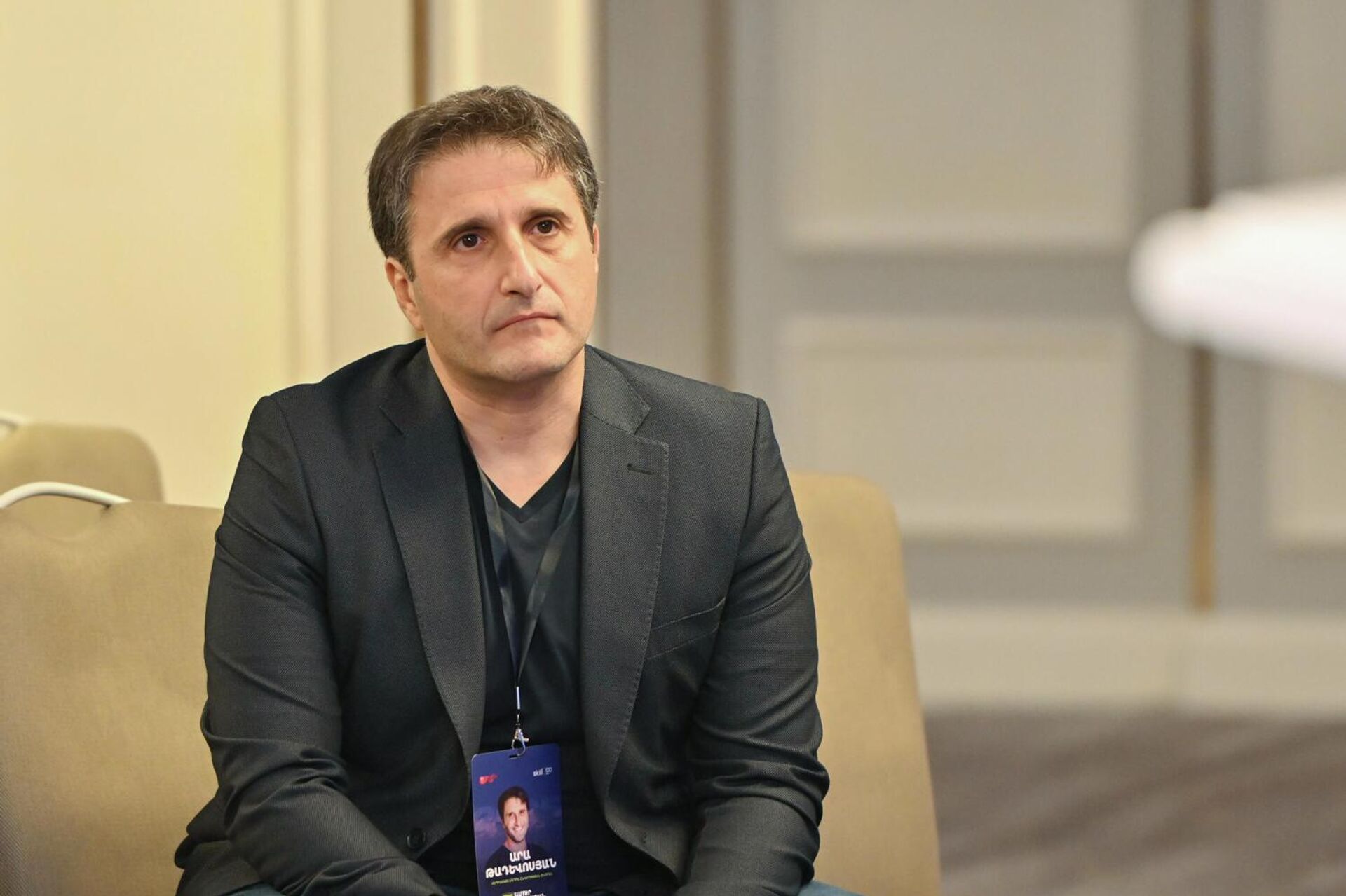 Ара Тадевосян во время конференции Robust Armenia 2025 по теме Эффективность - ключ к энергетической безопасности Армении (12 ноября 2025). Еревaн - Sputnik Армения, 1920, 22.04.2026