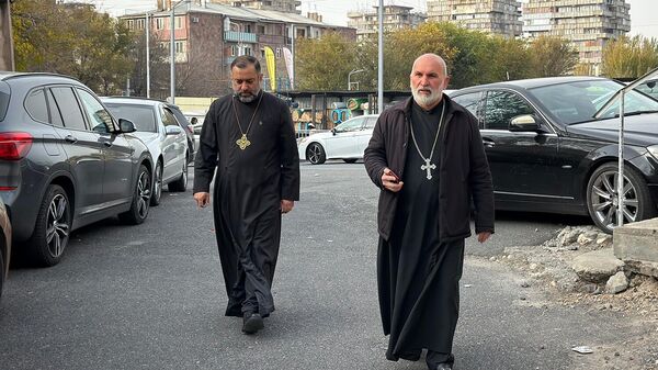 Հոգևորականները քննչական կոմիտեի մոտ - Sputnik Արմենիա