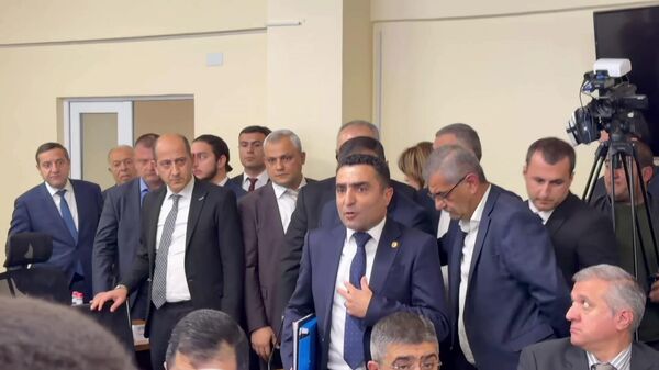 Вопрос лицензии ЭСА в КРОУ - Sputnik Армения