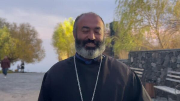 Բյուրականի Սուրբ Հովհաննես եկեղեցու հոգևոր հովիվ Տեր Վրթանես քահանա Բաղալյան - Sputnik Արմենիա