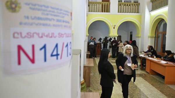 Выборы в местное самоуправление в общине Вагаршапат (16 ноября 2025). - Sputnik Армения