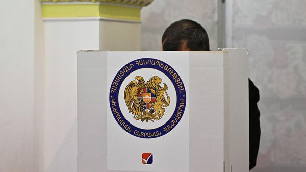 Ընտրություններ, Վաղարշապատ - Sputnik Արմենիա