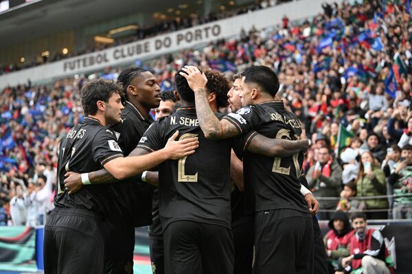 Կադր Պորտուգալիա-Հայաստան հանդիպումից Կադր Պորտուգալիա-Հայաստան հանդիպումից - Sputnik Արմենիա