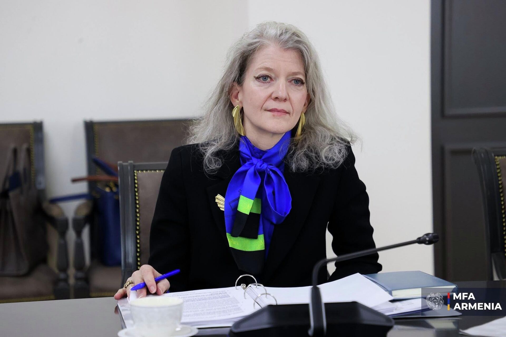 Помощник госсекретаря США по политическим вопросам Элисон Хукер на встрече с главой МИД Араратом Мирзояном (17 ноября 2025). Еревaн - Sputnik Արմենիա, 1920, 17.11.2025