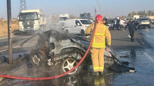 Ավտովթար՝ Մեծամորի ոստիկանության հենակետի մոտակայքում. կա մեկ զոհ - Sputnik Արմենիա