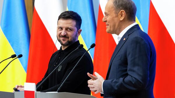  Դոնալդ Տուսկն ու Վլադիմիր Զելենսկին - Sputnik Արմենիա