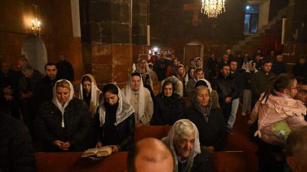 Совместная молитва за арестованных священнослужителей в церкви Св. Богородицы в Талине - Sputnik Արմենիա