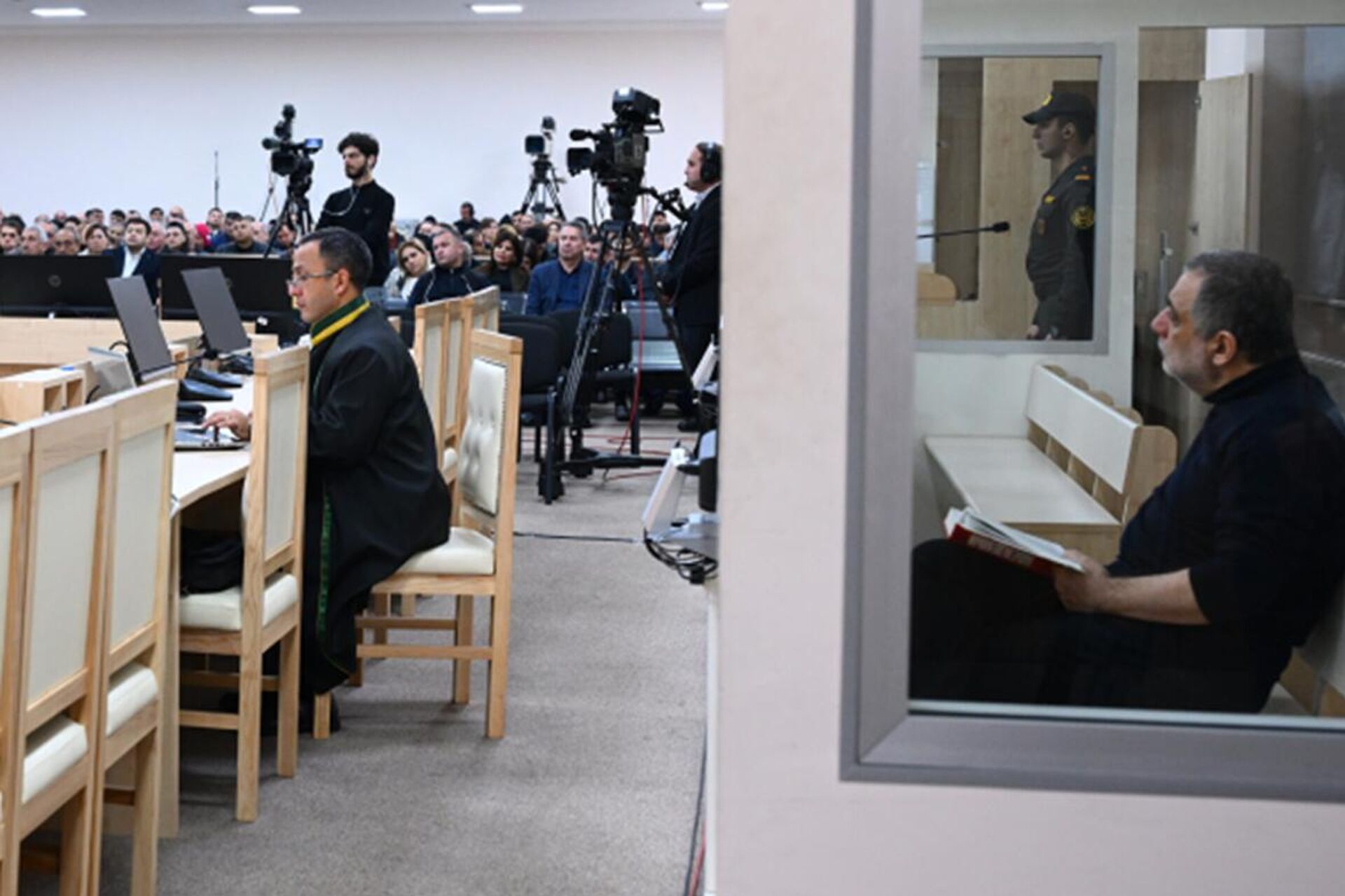 Рубен Варданян во время суда (20 ноября 2025). Баку - Sputnik Արմենիա, 1920, 20.11.2025