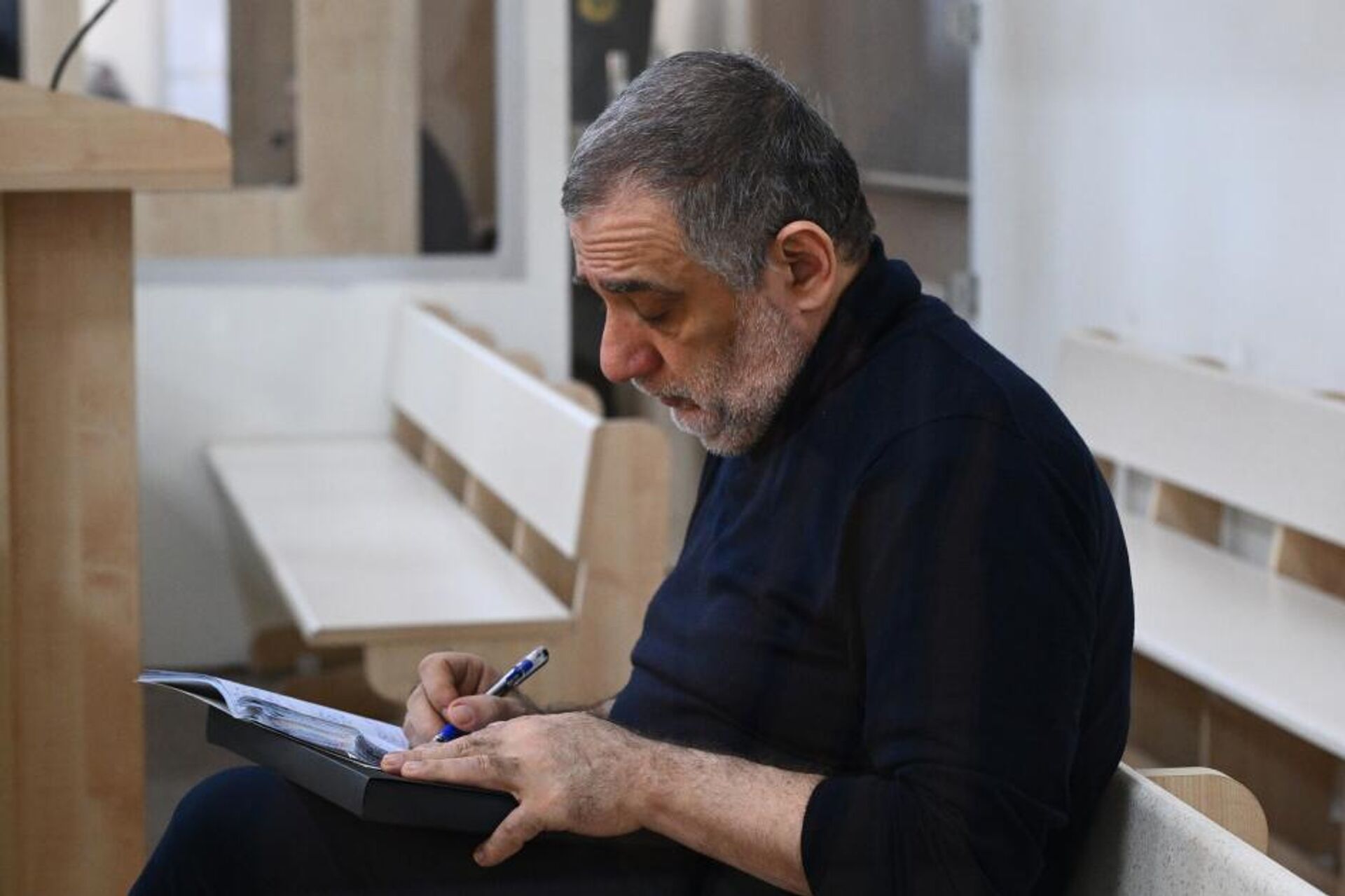 Рубен Варданян во время суда (21 ноября 2025). Баку - Sputnik Արմենիա, 1920, 21.11.2025