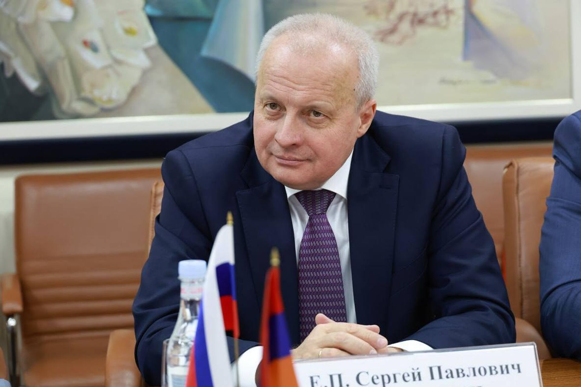 Министр экономики Геворг Папоян принял делегацию во главе с Чрезвычайным и полномочным послом России Сергеем Копыркиным (21 ноября 2025). Еревaн - Sputnik Армения, 1920, 21.11.2025