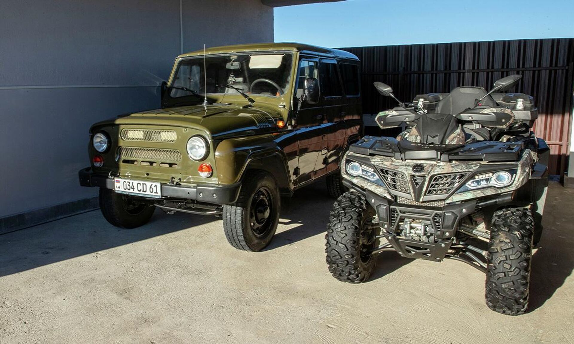 Директор Службы национальной безопасности Андраник Симонян, заместители директора Арам Акопян, командующий Пограничными войсками Давид Санамян и полковник Гарик Мурадян приняли участие в церемонии открытия пограничных застав Корнидзор, Хндзореск и Арташен (23 ноября 2025) - Sputnik Արմենիա, 1920, 23.11.2025