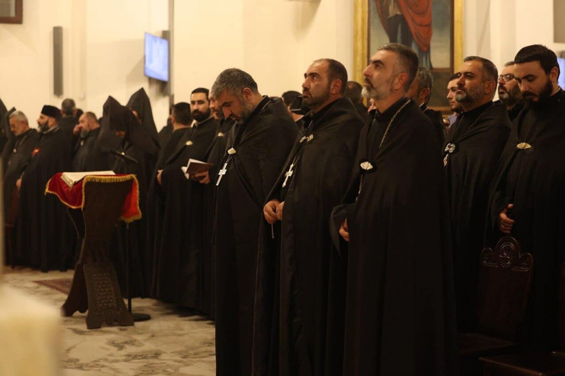 Воскресное утреннее богослужение и Святая и Бессмертная литургия духовенству Ширакской, Тавушской и Арагацотнской епархий под председательством Католикоса Гарегина II (23 ноября 2025). Эчмиадзин - Sputnik Արմենիա, 1920, 23.11.2025