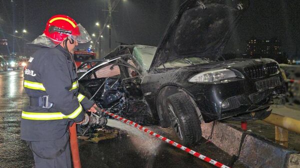 Խոշոր ավտովթար Երևանի Կիևյան կամրջի վրա - Sputnik Արմենիա