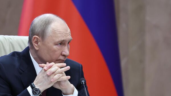 Президент РФ Владимир Путин - Sputnik Армения