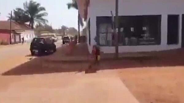 Кадры стрельбы вблизи президентского дворца в Гвинее-Бисау - Sputnik Армения