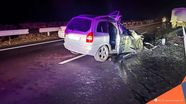 Երևան-Իջևան ճանապարհին բախվել են Opel-ը և «Զիլ»-ը - Sputnik Արմենիա