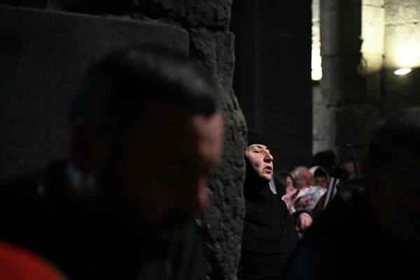 Միասնական աղոթք Ապարանի Սուրբ Խաչ եկեղեցում - Sputnik Արմենիա