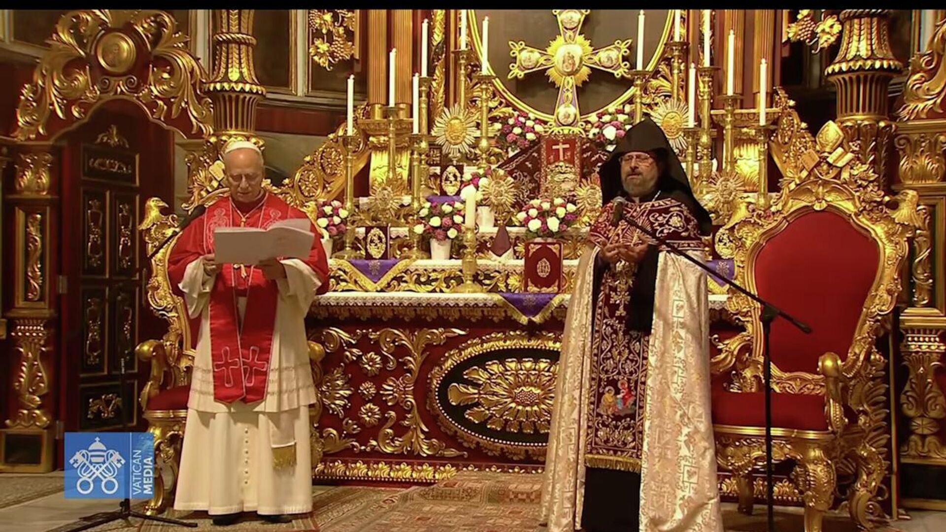 Глава Ватикана Папа Лев XIV на литургии в Армянской церкви - Sputnik Армения, 1920, 30.11.2025