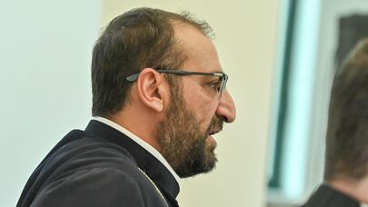 Архиепископ Аршак Хачатрян во время пресс-конференции (1 декабря 2025). Эчмиадзин