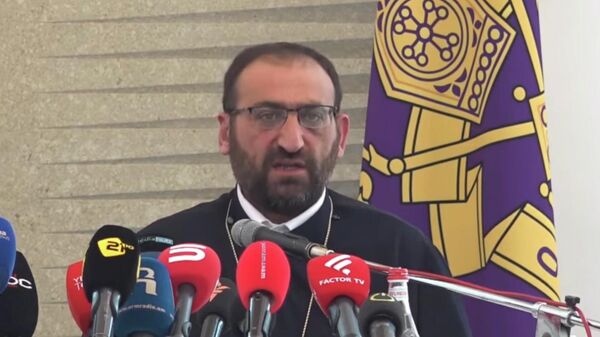 Странное молчание послов: архиепископ о попытке раскола ААЦ и кампании против Католикоса - Sputnik Армения