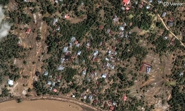 Затопленные дома и прилегающие территории  после наводнения в БирейенеСпутниковый снимок Vantor - Sputnik Армения