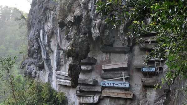 Висячие гробы в Сагаде, Филиппины - Sputnik Армения