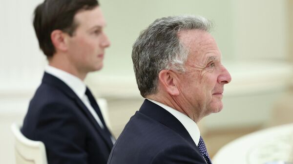 Спецпосланник президента США Стивен Уиткофф и зять президента США Джаред Кушнер во время встречи с президентом РФ Владимиром Путиным (2 декабря 2025). Москвa - Sputnik Армения