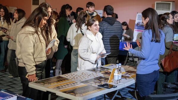 Образовательная выставка российских университетов Учёба в России (4 декабря 2025). Еревaн - Sputnik Армения