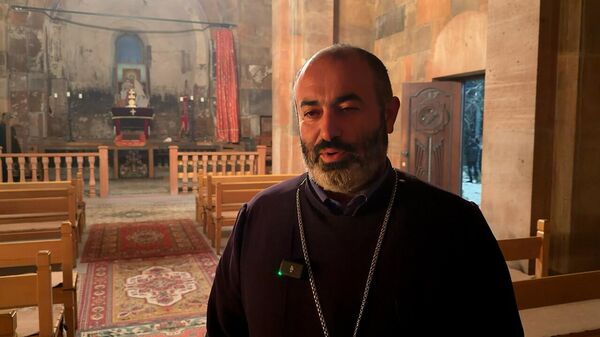 Մեր 3 համակարգիչն ու 6 հեռախոսը դեռ չեն վերադարձրել. Վրթանես քահանա Բաղալյան - Sputnik Արմենիա