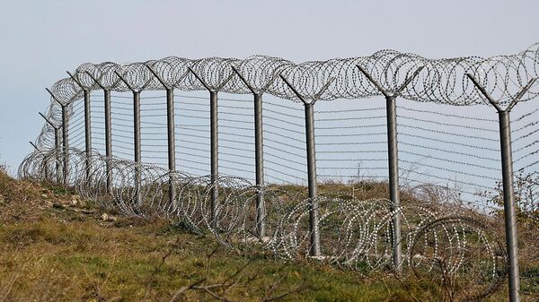 Граница между Арменией и Азербайджаном у села Киранц Тавушской области - Sputnik Армения