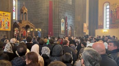 Պատարագ Սուրբ Ամենափրկիչ եկեղեցում