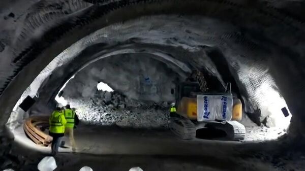 Հյուսիս ֊ հարավ ճանապարհի 390 մ երկարությամբ թունելի փորման աշխատանքն ավարտվեց - Sputnik Армения