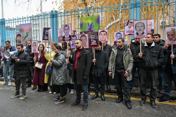 Բողոքի ակցիա ՄԱԿ-ի հայաստանյան գրասենյակի մոտ - Sputnik Արմենիա