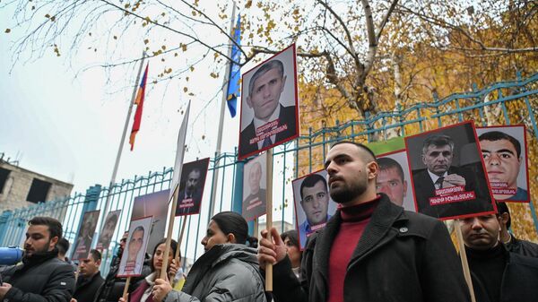 Բողոքի ակցիա ՄԱԿ-ի հայաստանյան գրասենյակի մոտ - Sputnik Արմենիա