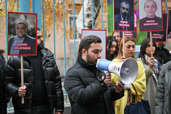 Բողոքի ակցիա ՄԱԿ-ի հայաստանյան գրասենյակի մոտ - Sputnik Արմենիա