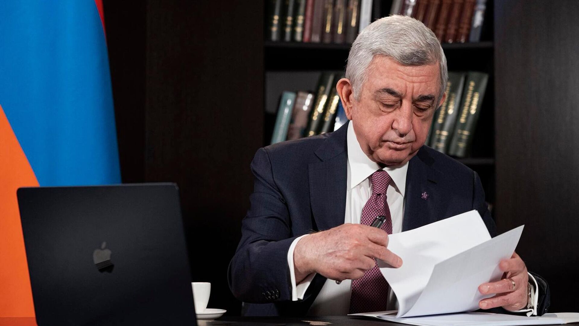 Серж Саргсян Серж Саргсян - Sputnik Армения, 1920, 10.12.2025