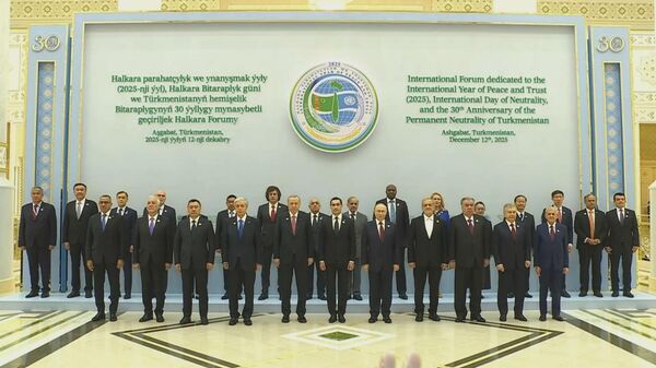  Мировые лидеры прибыли на площадку форума Международный год мира и доверия - 2025 в Ашхабаде - Sputnik Армения