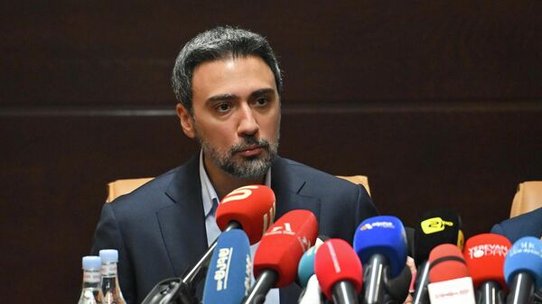 Адвокат Арам Вардеванян во время пресс-конференции (12 декабря 2025). Еревaн Адвокат Арам Вардеванян во время пресс-конференции (12 декабря 2025). Еревaн - Sputnik Армения