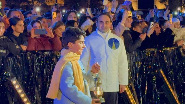 Церемонию предваряло выступление чудесного "маленького принца" Альберта - Sputnik Армения